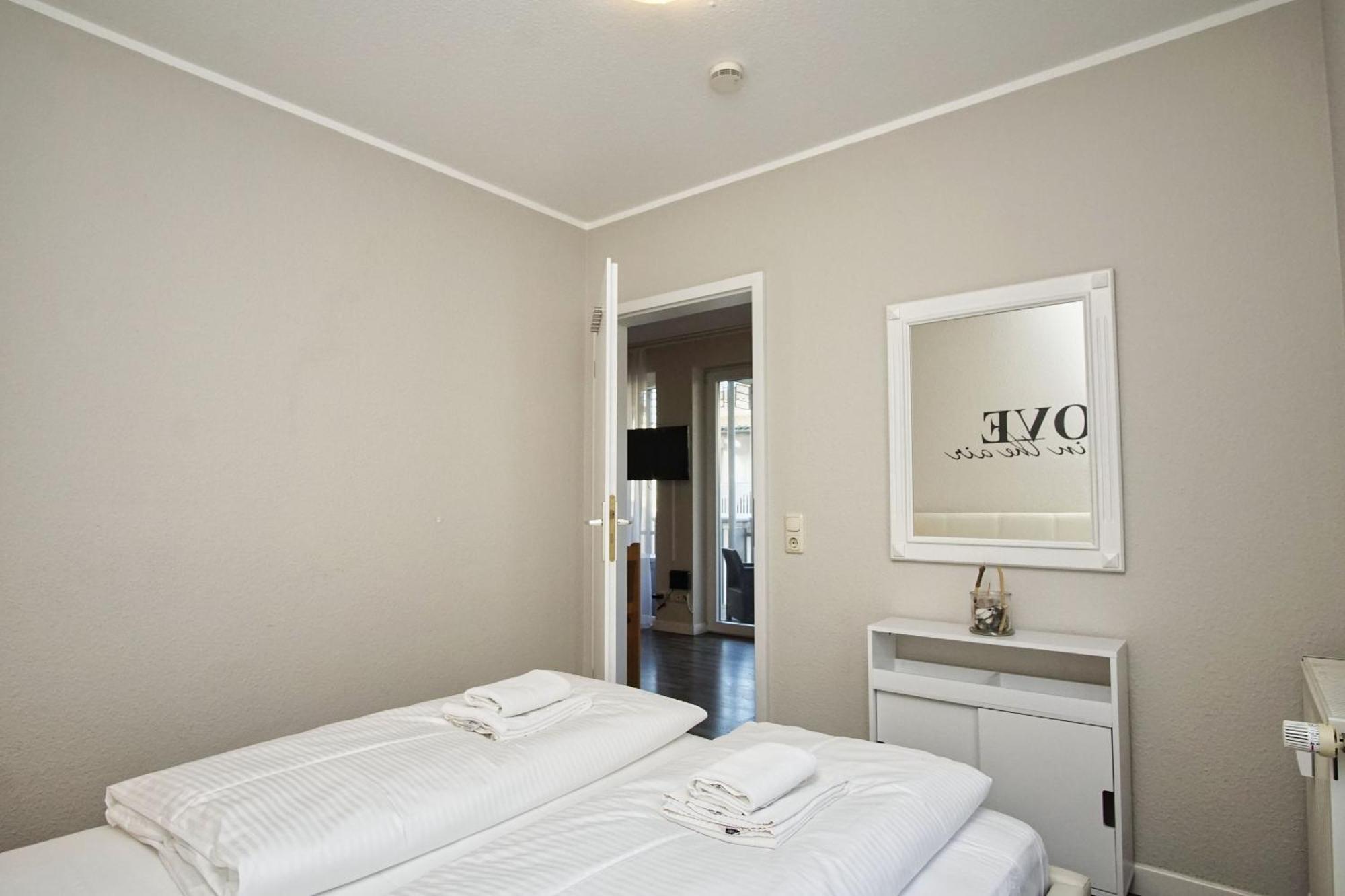 Zentrale Fewo Mit Balkon, Gratis Nutzung Vom Ahoi Erlebnisbad Und Sauna In Sellin - Villa Buskam Fewo 27 Гёрен Экстерьер фото
