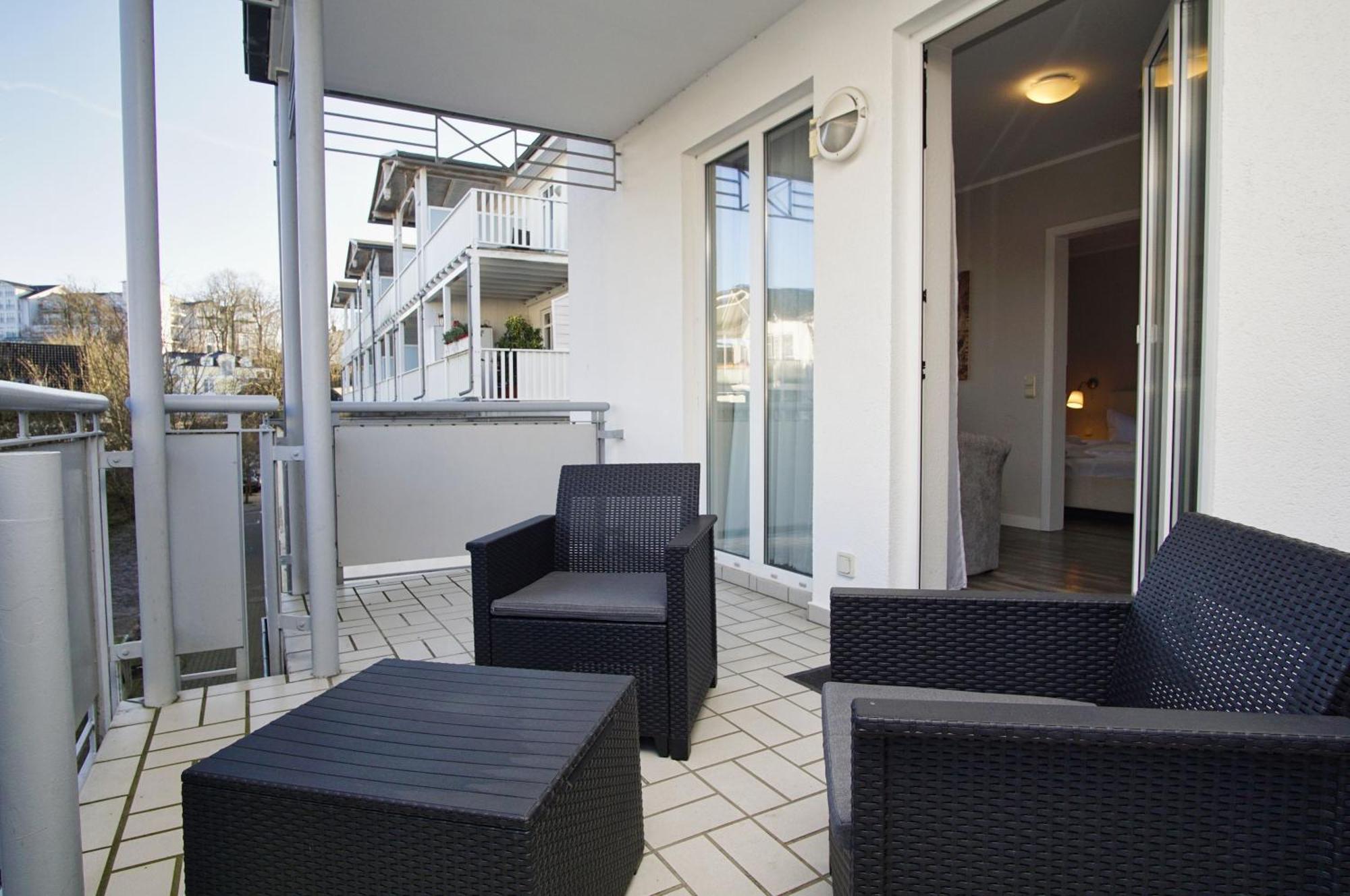 Zentrale Fewo Mit Balkon, Gratis Nutzung Vom Ahoi Erlebnisbad Und Sauna In Sellin - Villa Buskam Fewo 27 Гёрен Экстерьер фото